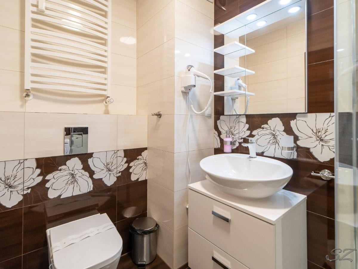 Blizej Morza 102 Z Prywatnym Garazem I Rowerami W Cenie Apartment Kolobrzeg Exterior photo
